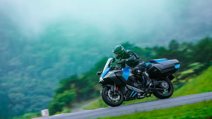 Kawasaki hydrogen ICE motorcycle.